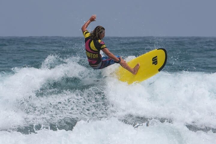 Surfing Course at Las Canteras Beach 8