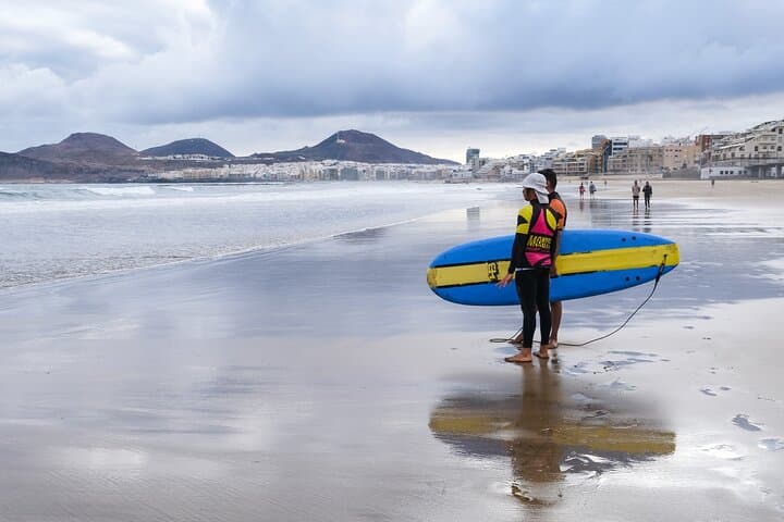 Surfing Course at Las Canteras Beach 6