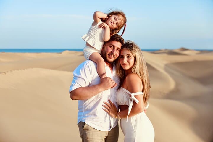 Photoshoot in Maspalomas with Female Photographer 5
