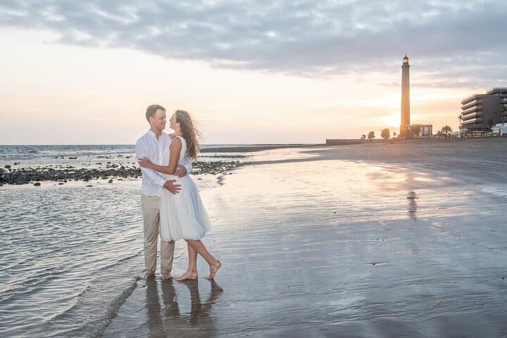 Maspalomas: Private professional photo session at sunset.